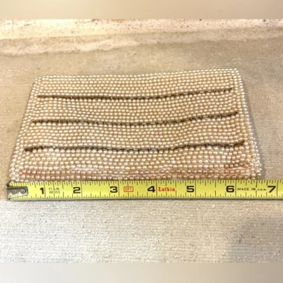 Vintage 1950s beaded faux pearl purse clutch with silver stripes and zipper - Picture 13 of 15